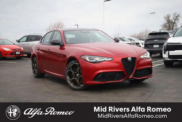 2025 Alfa Romeo Giulia GIULIA INTENSA AWD