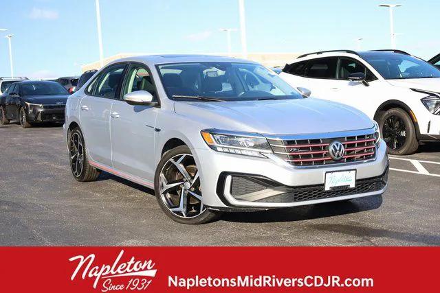 2020 Volkswagen Passat 2.0T R-Line 2020 Volkswagen Passat 2.0T R-Line