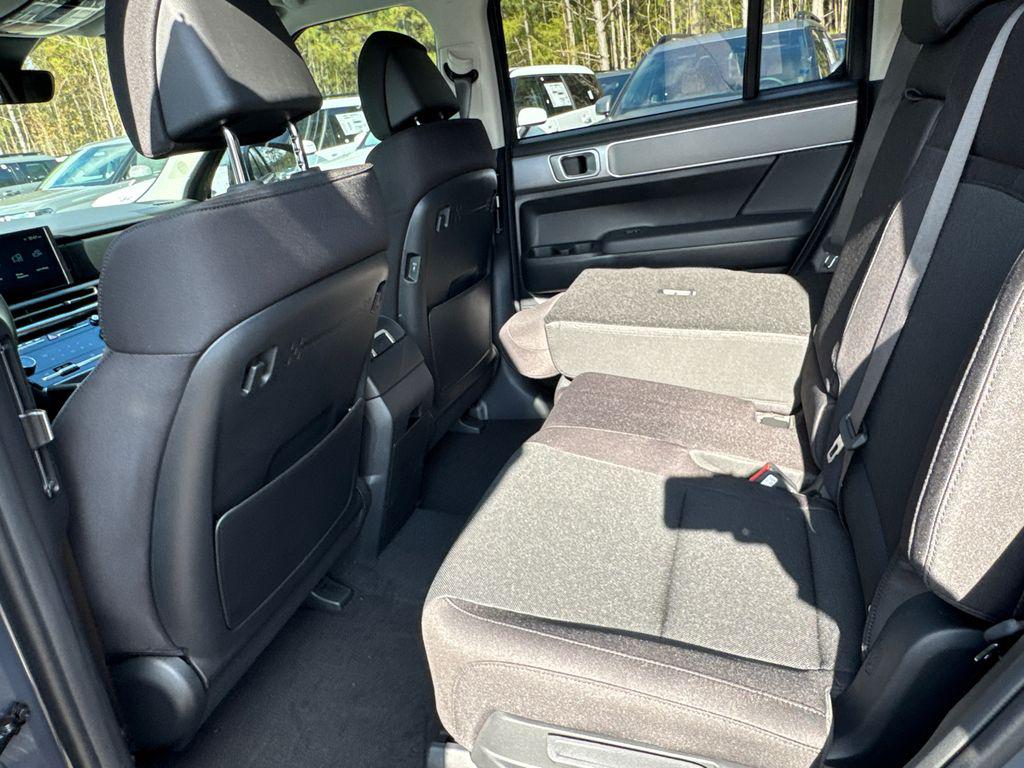 New 2026 Gray HYUNDAI SE image 12
