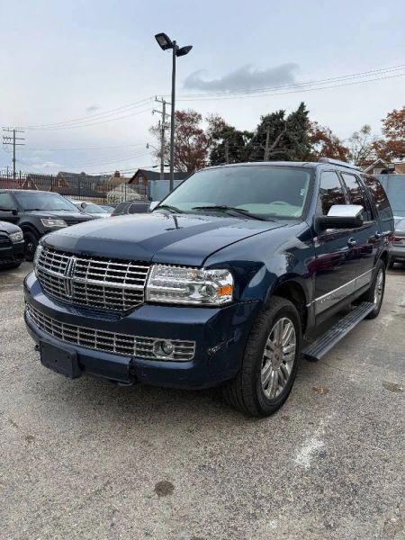 2014 Lincoln Navigator Base for sale in Detroit, MI