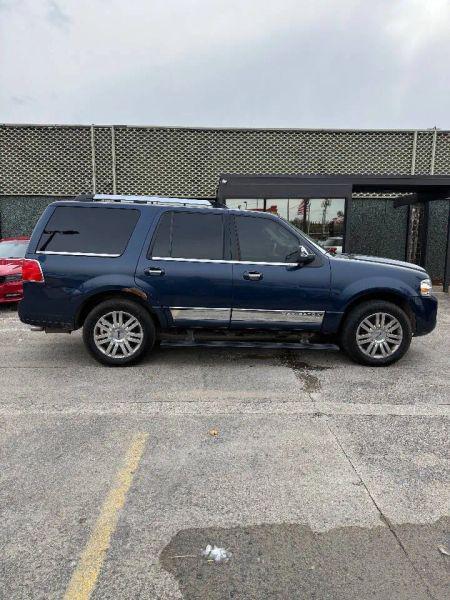 2014 Lincoln Navigator Base