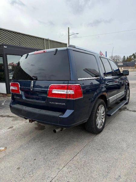 2014 Lincoln Navigator Base