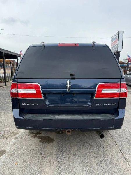 2014 Lincoln Navigator Base