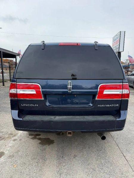 2014 Lincoln Navigator Base