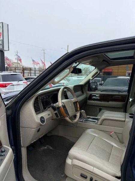 2014 Lincoln Navigator Base