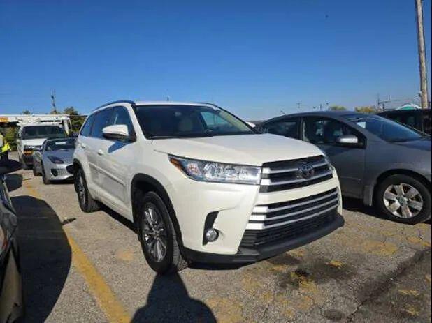 2018 Toyota Highlander XLE for sale near Fairfield, OH