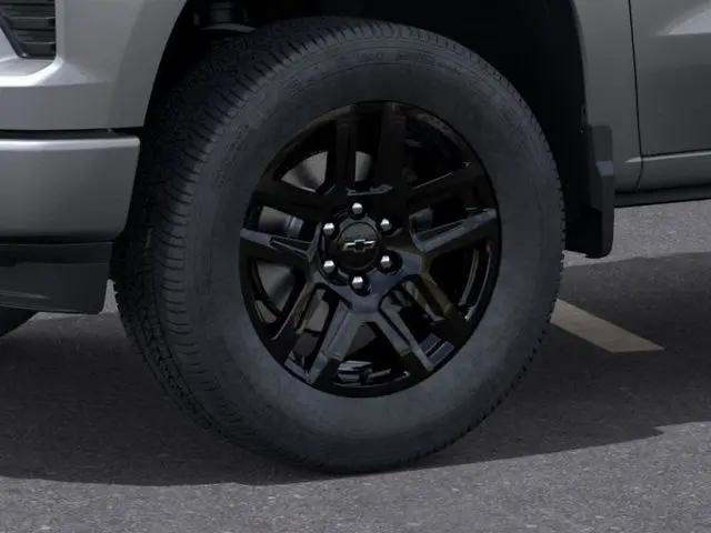 2026 Chevrolet Silverado 1500 4WD Crew Cab Short Bed Custom