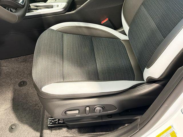 2026 Buick NV Preferred FWD