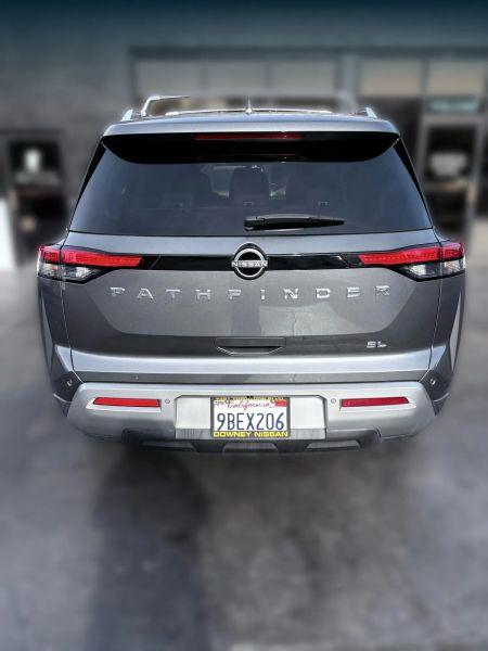 2022 Nissan Pathfinder SL 2WD