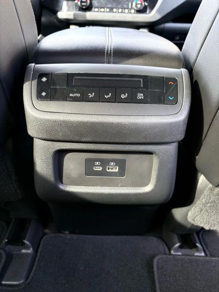2022 Nissan Pathfinder SL 2WD