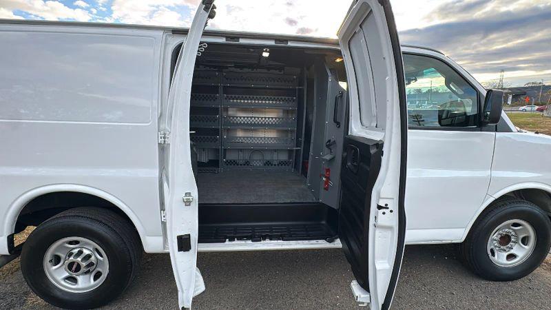2022 GMC Savana Cargo RWD 2500 Regular Wheelbase Work Van