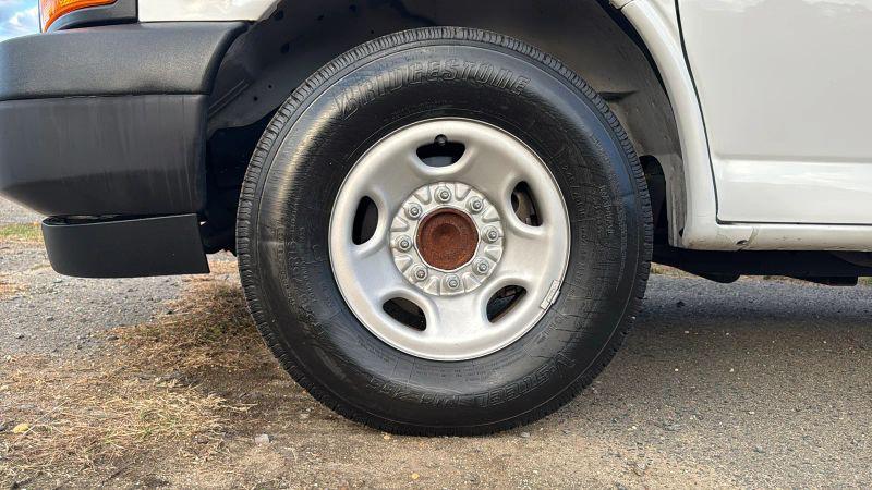 2022 GMC Savana Cargo RWD 2500 Regular Wheelbase Work Van