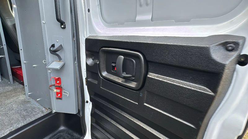 2022 GMC Savana Cargo RWD 2500 Regular Wheelbase Work Van