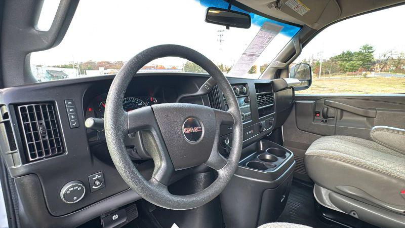 2022 GMC Savana Cargo RWD 2500 Regular Wheelbase Work Van