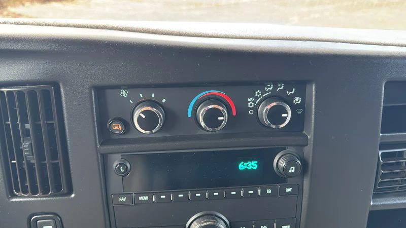 2022 GMC Savana Cargo RWD 2500 Regular Wheelbase Work Van