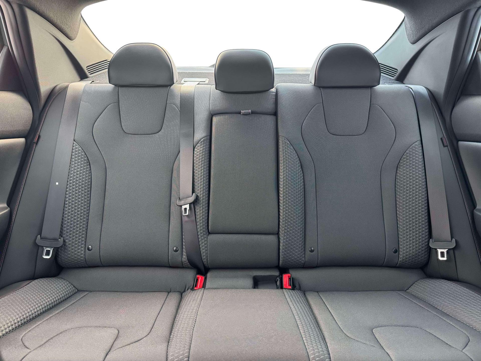 2026 Hyundai Elantra N Line - Photo 16
