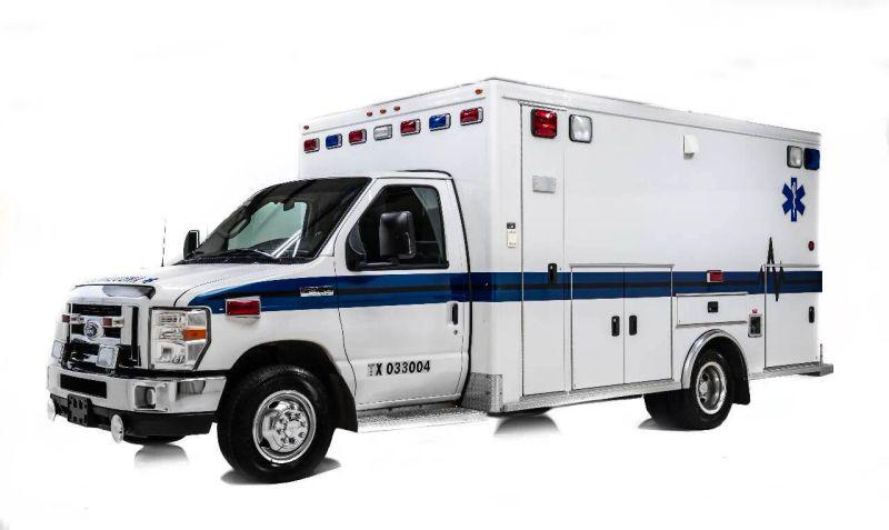 2010 Ford E-450 Cutaway XL