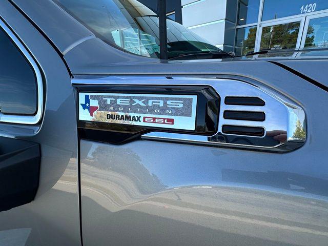 2026 GMC Sierra 2500HD Crew Cab, Standard Bed, SLT, 4WD