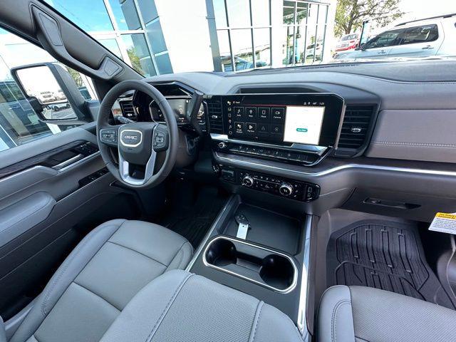 2026 GMC Sierra 2500HD Crew Cab, Standard Bed, SLT, 4WD