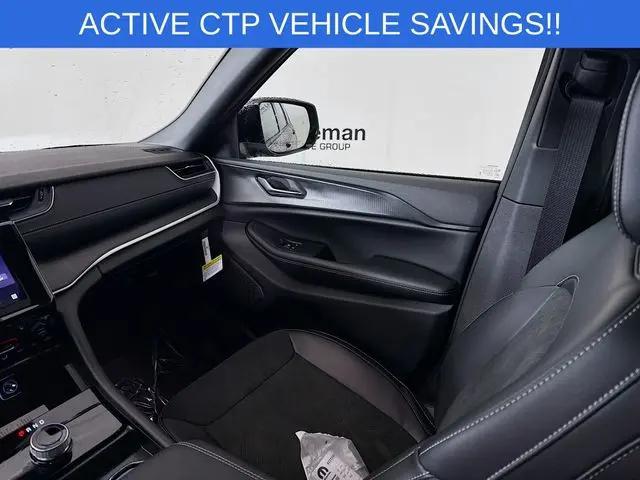 2025 Jeep Grand Cherokee L Altitude X 4x4