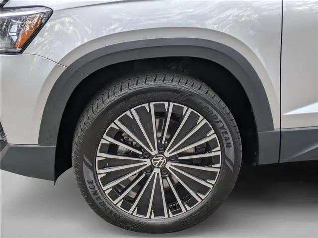 2026 Volkswagen Taos SE