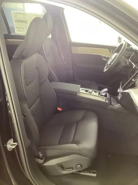 2026 Volvo XC90 Plus, B6 AWD Gas (mild hybrid), Gasoline, Bright, 7 Seats