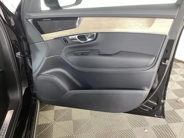 2026 Volvo XC90 Plus, B6 AWD Gas (mild hybrid), Gasoline, Bright, 7 Seats