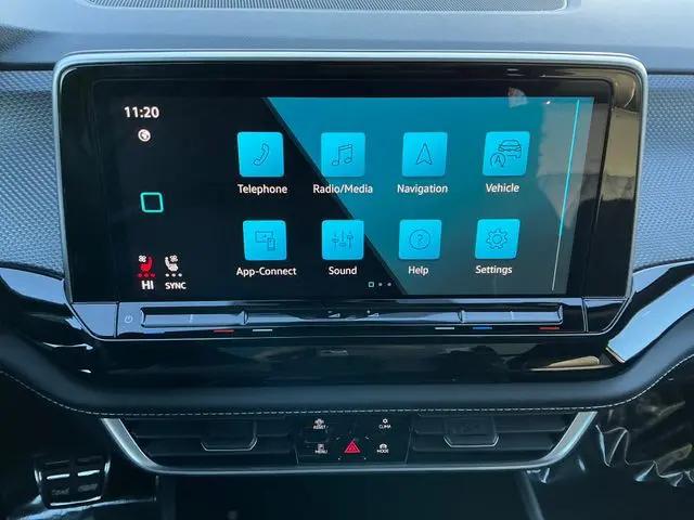 2026 Volkswagen Atlas Cross Sport SEL Premium R-Line
