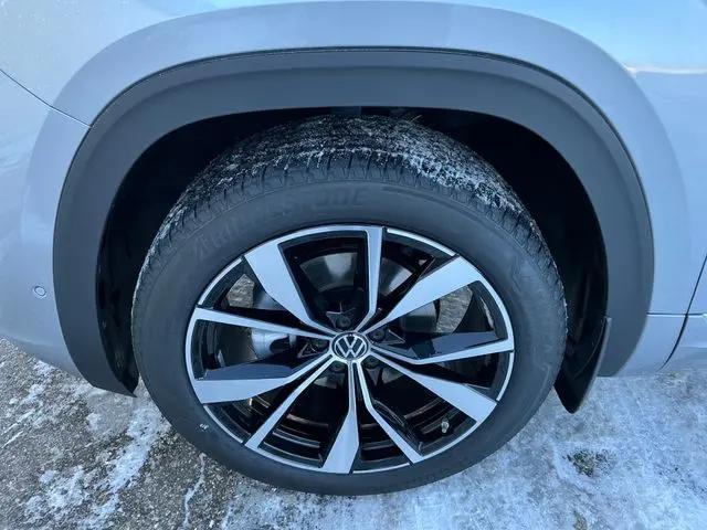 2026 Volkswagen Atlas Cross Sport SEL Premium R-Line
