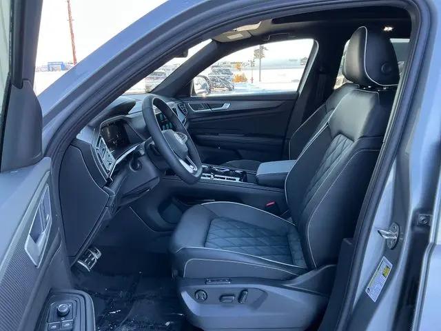 2026 Volkswagen Atlas Cross Sport SEL Premium R-Line