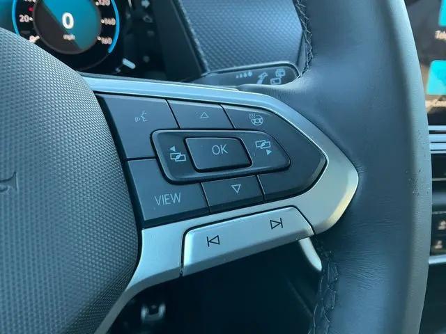2026 Volkswagen Atlas Cross Sport SEL Premium R-Line