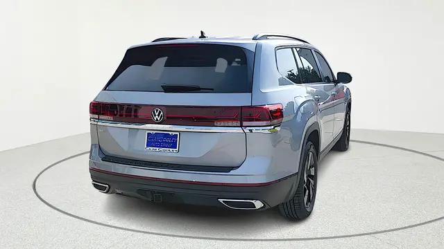 2026 Volkswagen Atlas SE with Technology