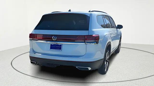 2026 Volkswagen Atlas SE with Technology
