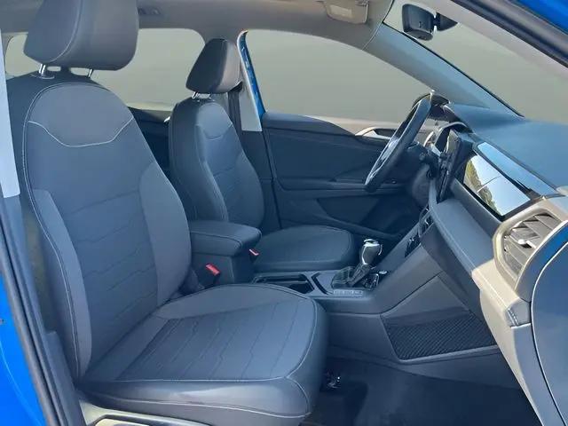 2026 Volkswagen Taos SE Black