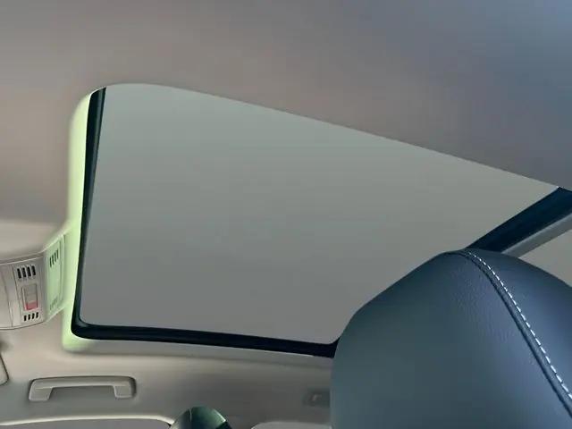 2026 Volkswagen Taos SE Black