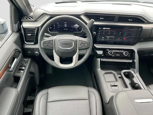 2026 GMC Sierra 2500HD Crew Cab, Standard Bed, Denali, 4WD