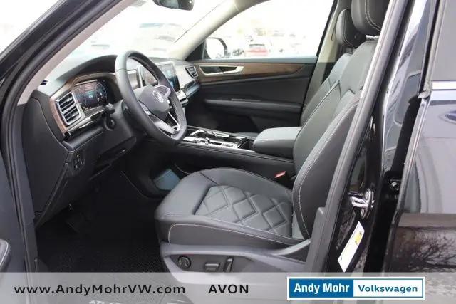 2026 Volkswagen Atlas SE with Technology