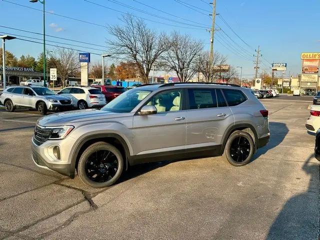 2026 Volkswagen Atlas SE with Technology