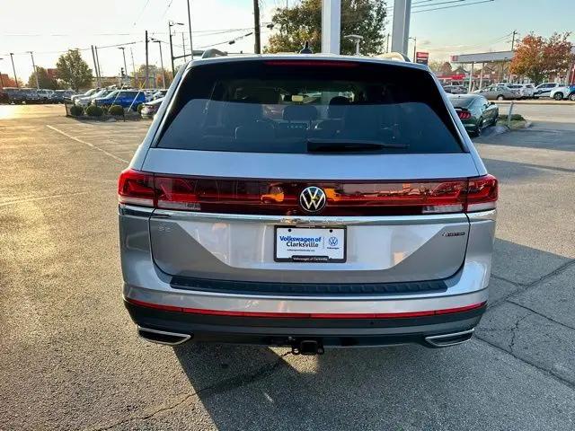 2026 Volkswagen Atlas SE with Technology