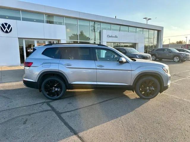 2026 Volkswagen Atlas SE with Technology