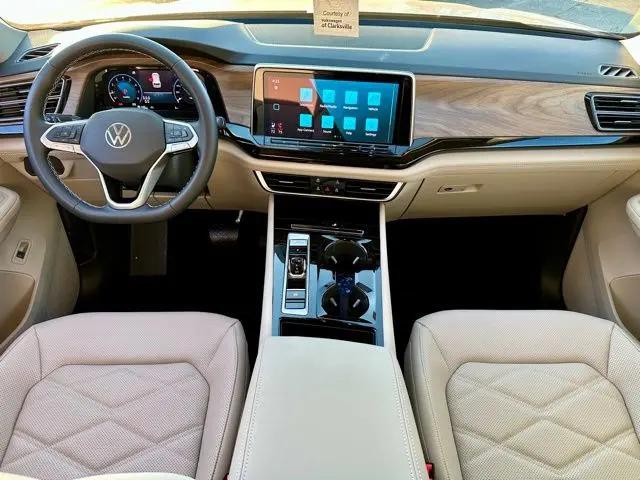 2026 Volkswagen Atlas SE with Technology