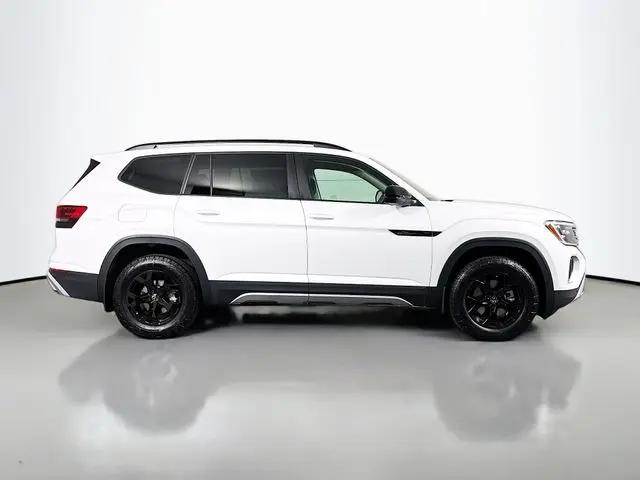 2026 Volkswagen Atlas Peak Edition