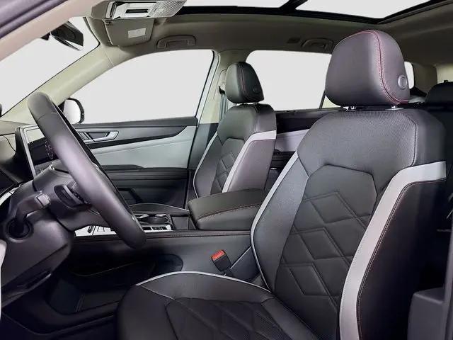 2026 Volkswagen Atlas Peak Edition