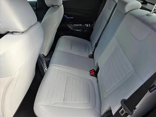 2026 Hyundai Santa Cruz SE
