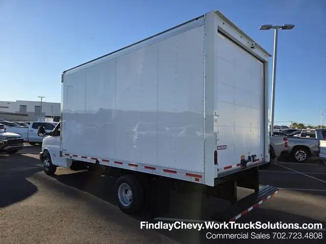 2025 Chevrolet Express Cutaway Work Van