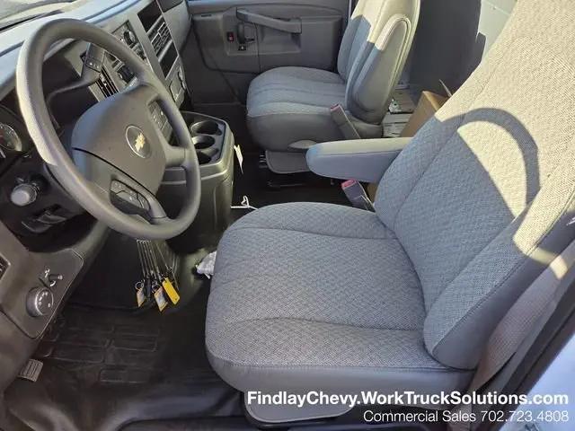 2025 Chevrolet Express Cutaway Work Van