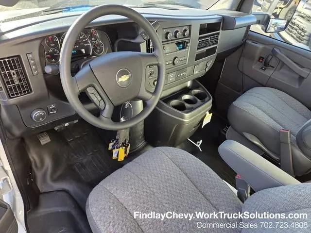 2025 Chevrolet Express Cutaway Work Van