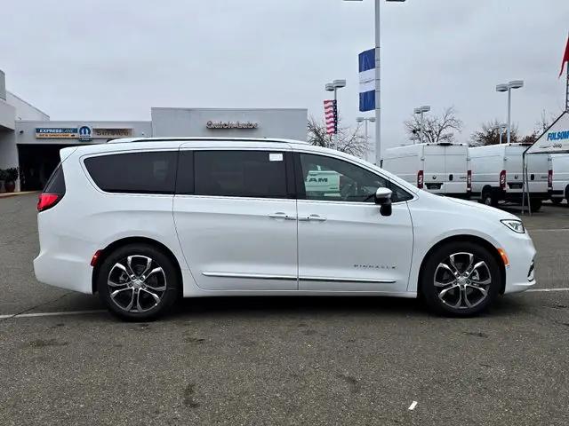 2026 Chrysler Pacifica Pinnacle