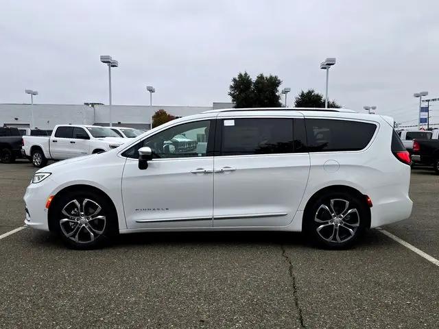 2026 Chrysler Pacifica Pinnacle
