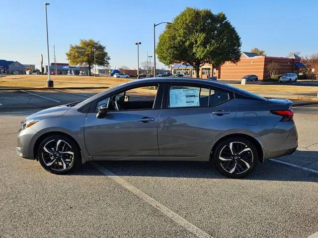 2025 Nissan Versa 1.6 SR